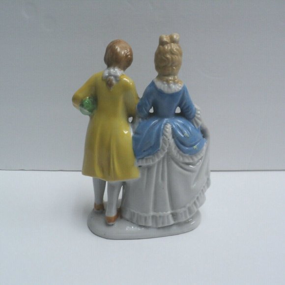 Colonial Couple Figurine Hand Painted Japan 6 1/2" - Picture 3 of 5